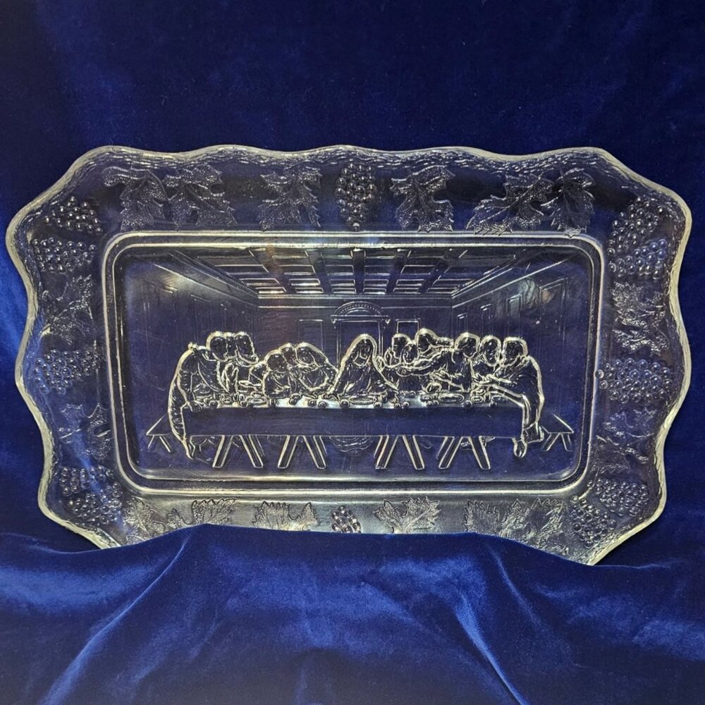 Vtg Last Supper Collectible Plate  Fluted Glass Platter Grapes Design